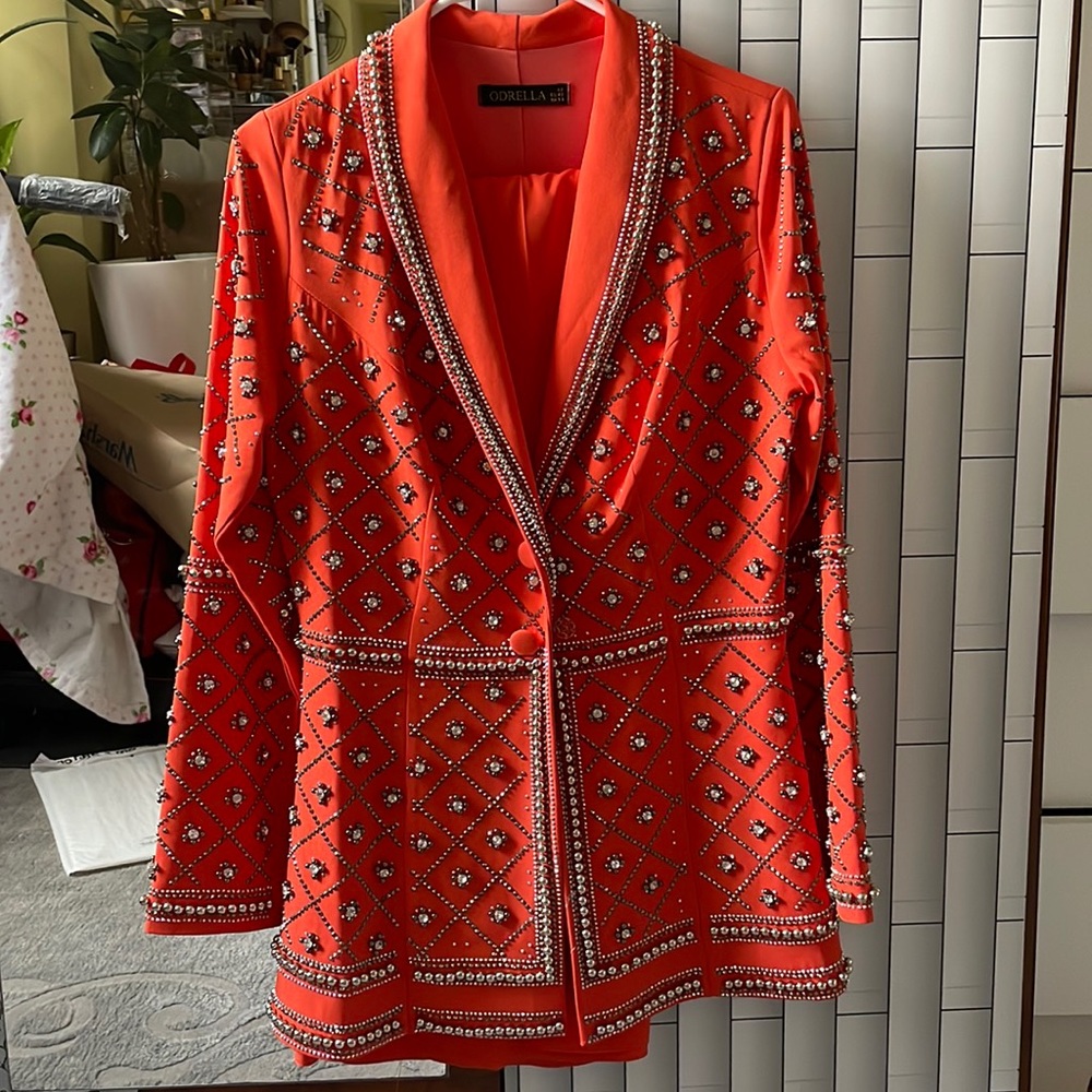 Suite and pant set